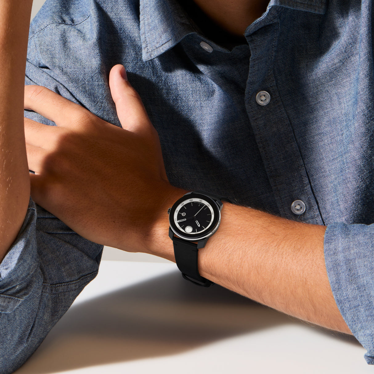 3601154 Reloj Movado Bold Tr90 de caballero banda de cuero