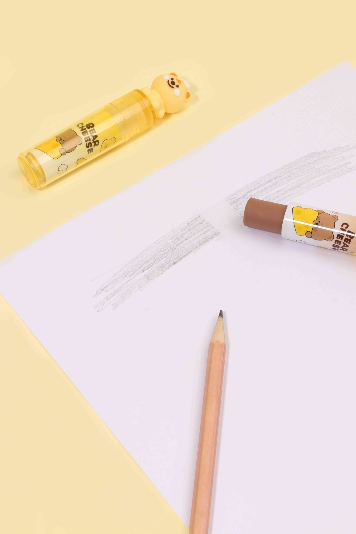 7616 Borrador ositos Kuki color amarillo y café