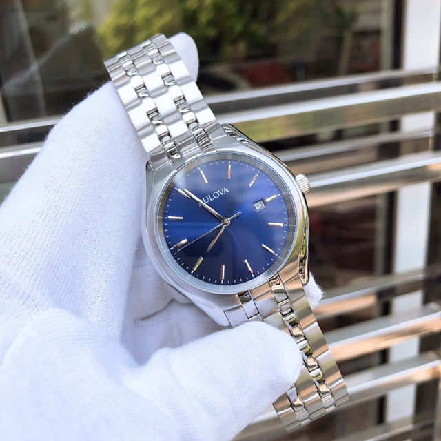 96B268 Reloj Bulova para caballero pulsera de metal