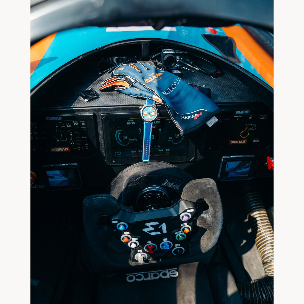 96B460 Reloj Bulova E1 Team Miami de caballero pulsera de cuero 43 mm