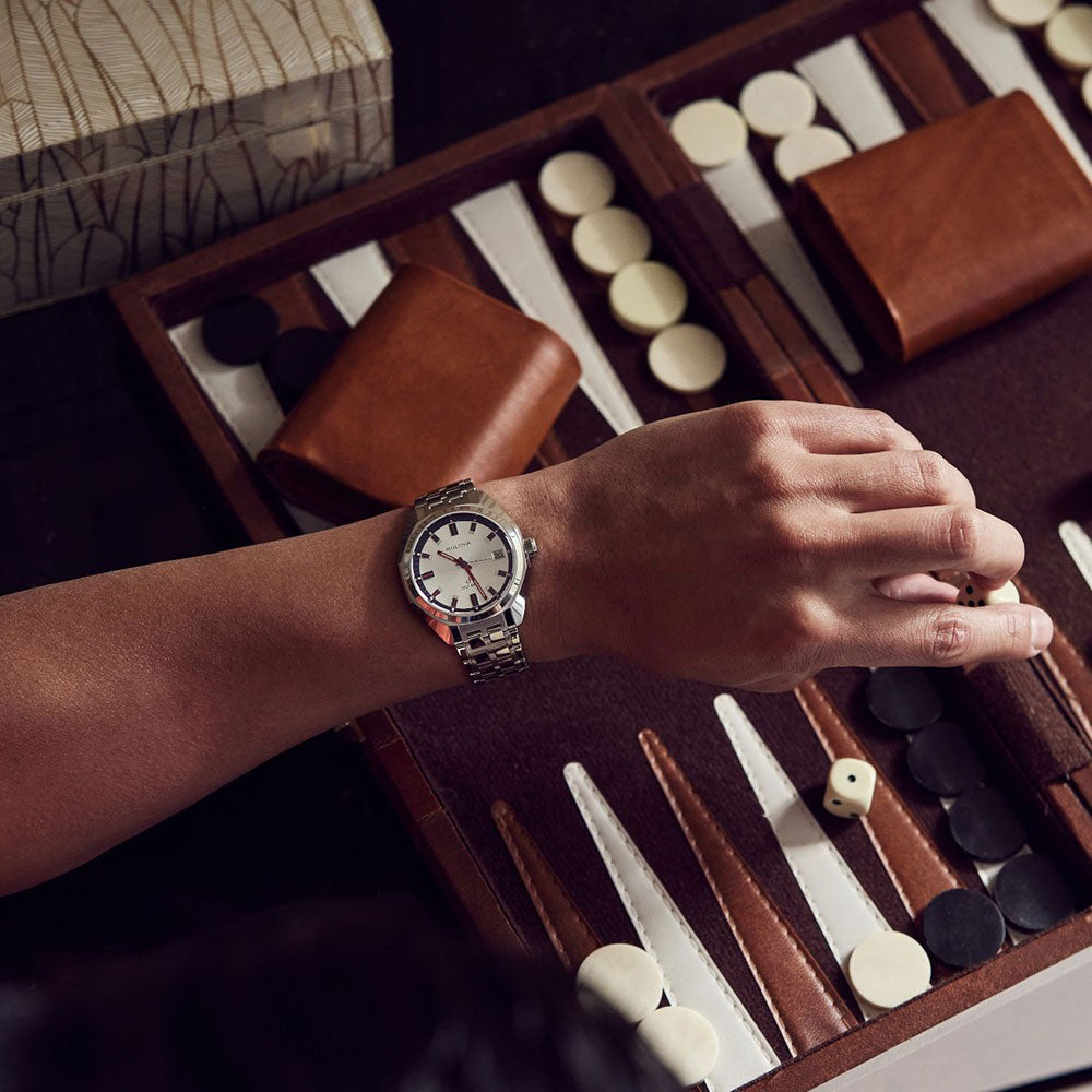 96K112 Reloj Bulova Jet Star de caballero 40 mm