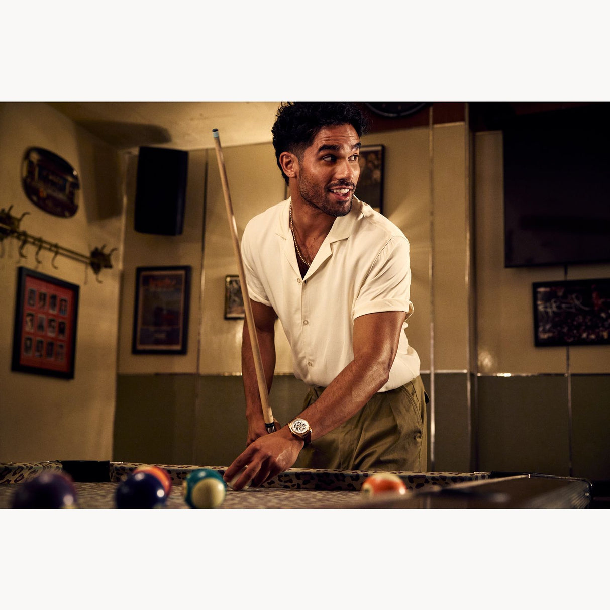 97A175 Reloj Bulova Surveyor de hombre pulsera de cuero 41mm