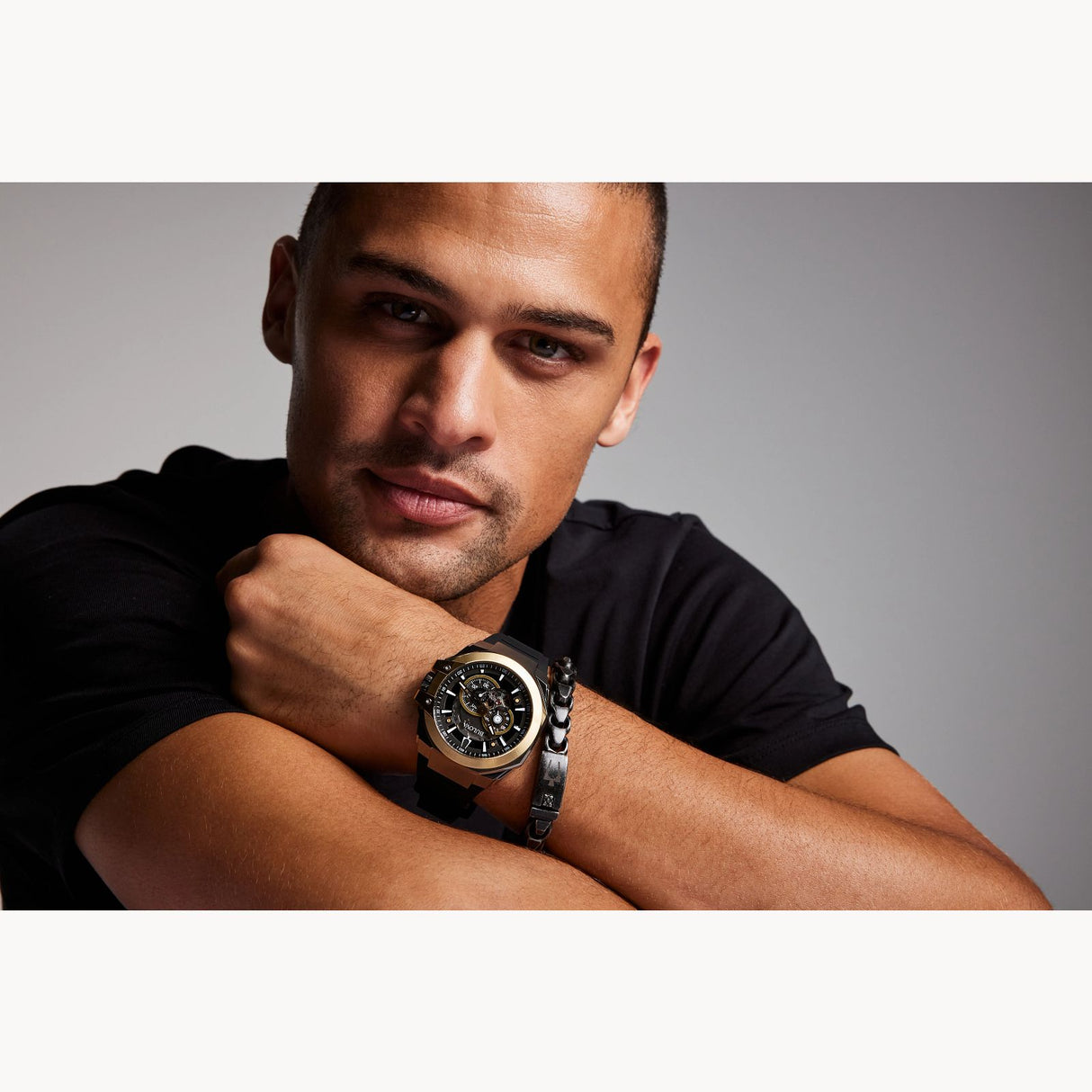 98A310 Reloj Bulova de caballero pulsera de caucho