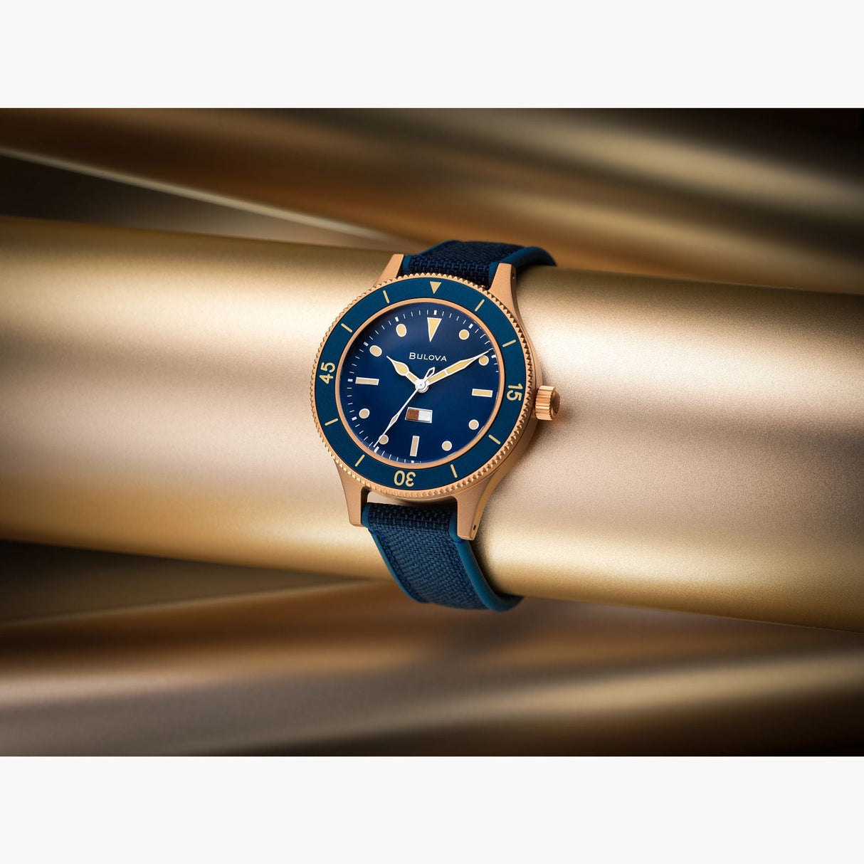 98A325 Reloj Bulova Mil Ships de caballero banda de resina