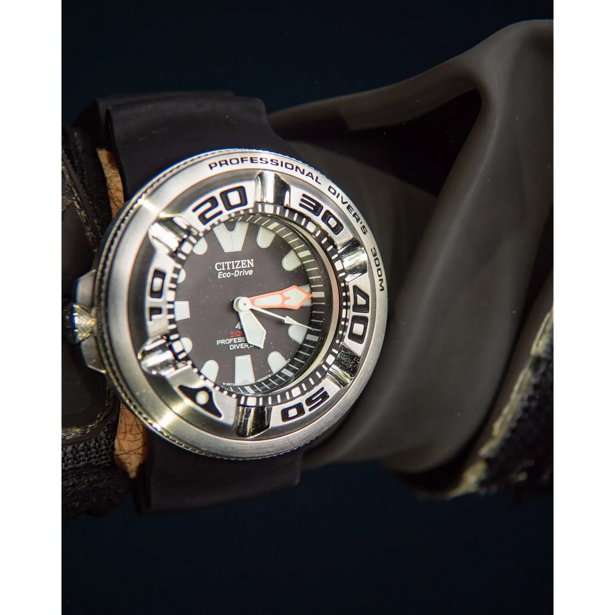 BJ8050-08E Reloj Citizen Promaster Dive Ecozilla para caballero pulsera de resina