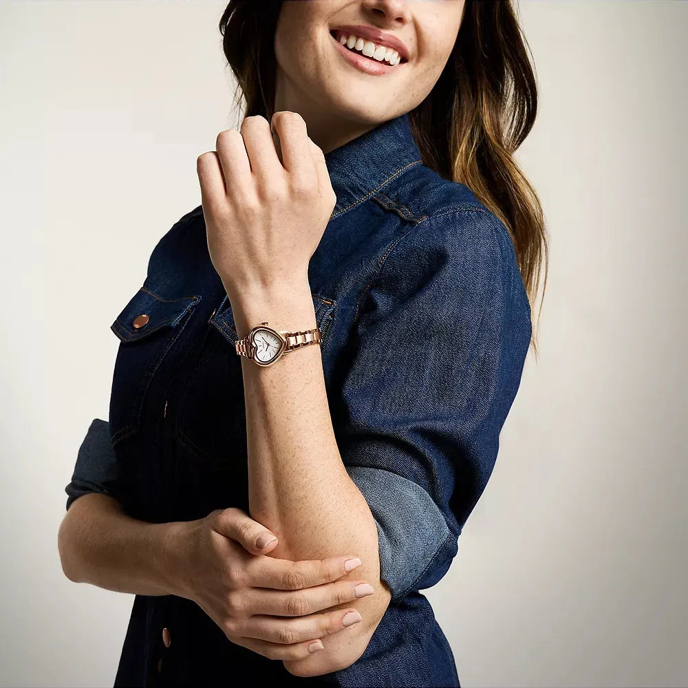 Reloj Fossil Karli Heart de dama pulsera de metal