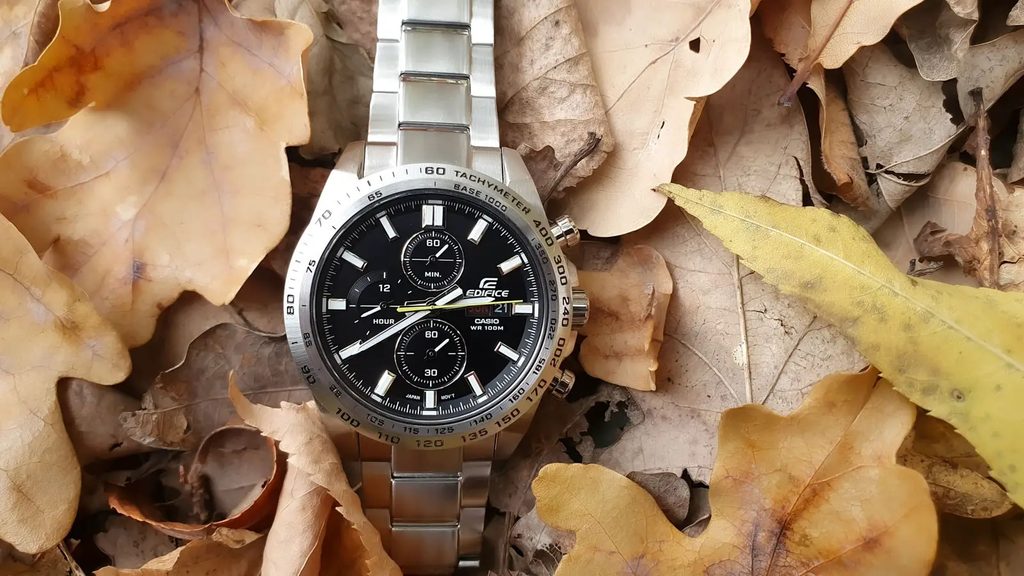 EFR-574 Edifice Reloj para Hombre Pulsera de Metal Análogo