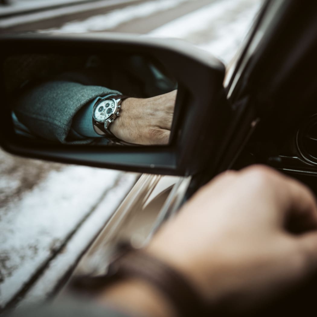 EFR-575 Reloj Edifice de caballero banda de piel