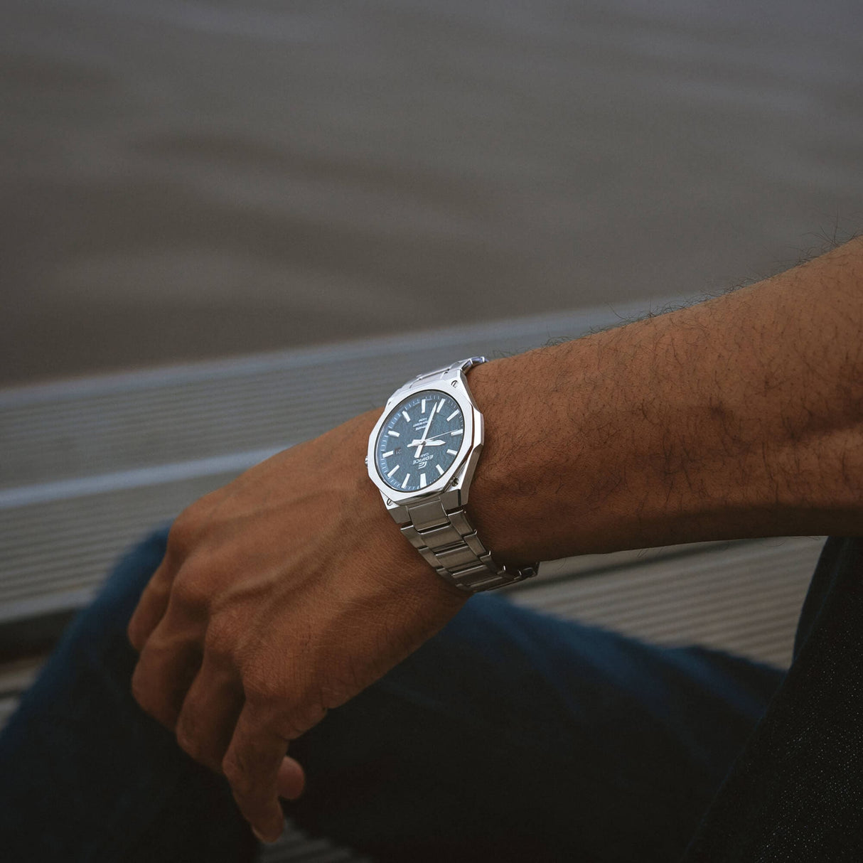 EFR-S108 Reloj Edifice de hombre pulsera de metal