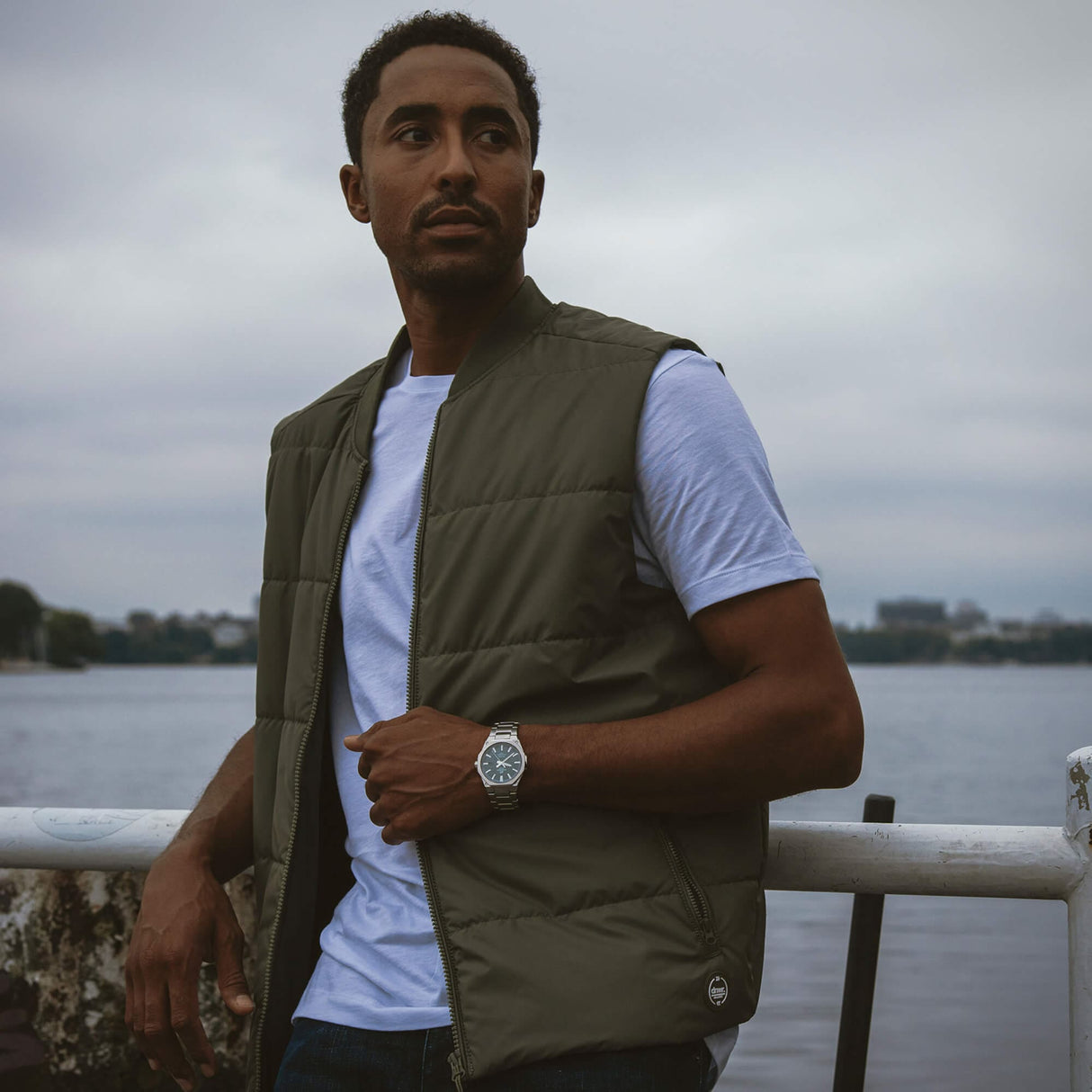 EFR-S108 Reloj Edifice de hombre pulsera de metal