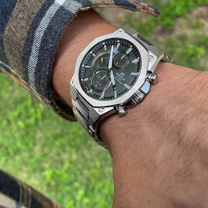EFS-S570D-1A Edifice Reloj para Hombre Pulsera de Metal Análogo
