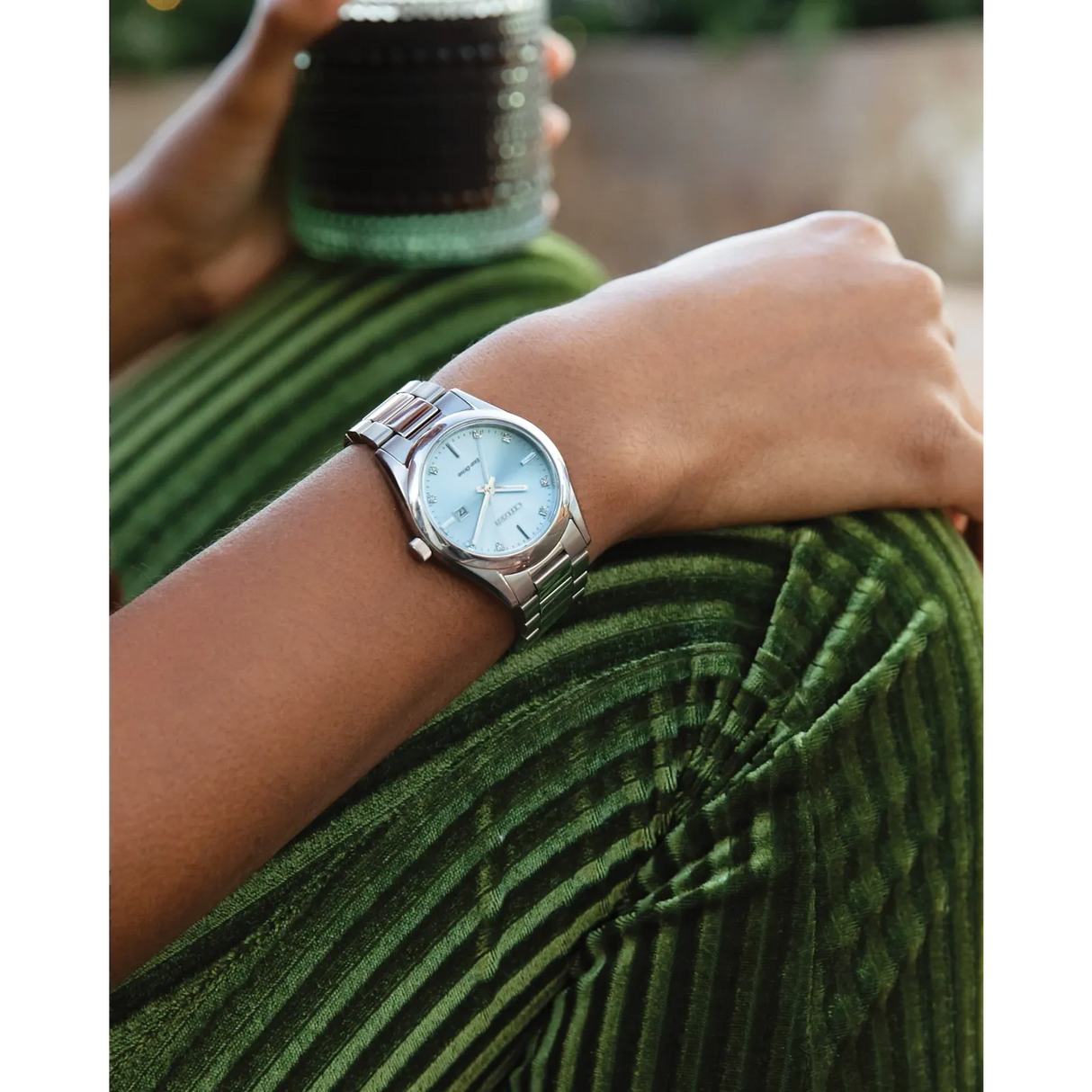 EW2700-54L Reloj Citizen Sport Luxury de mujer pulsera de metal 33mm