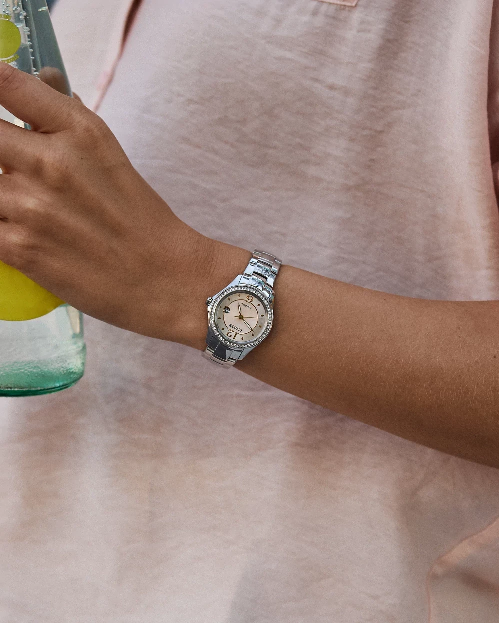 FE1140-86X Reloj Citizen Silhouette Crystal de mujer pulsera de metal 30 mm