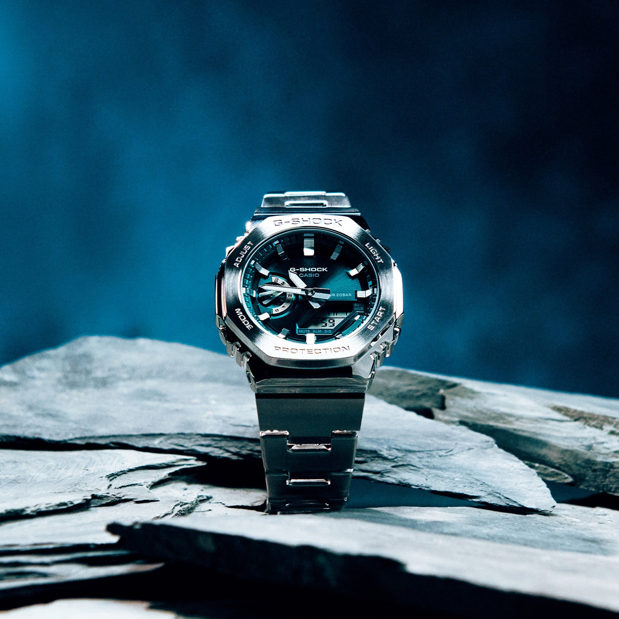 GM-2110D Reloj G-Shock para caballero pulsera de metal