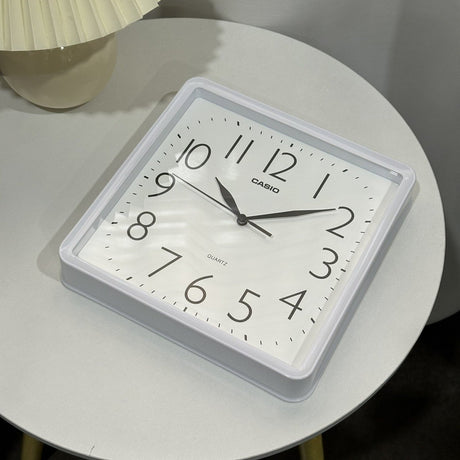 IQ-06 Reloj de Pared Casio