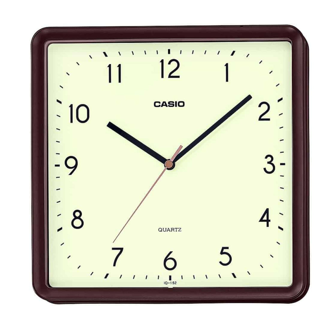 IQ-152-5 casio pared