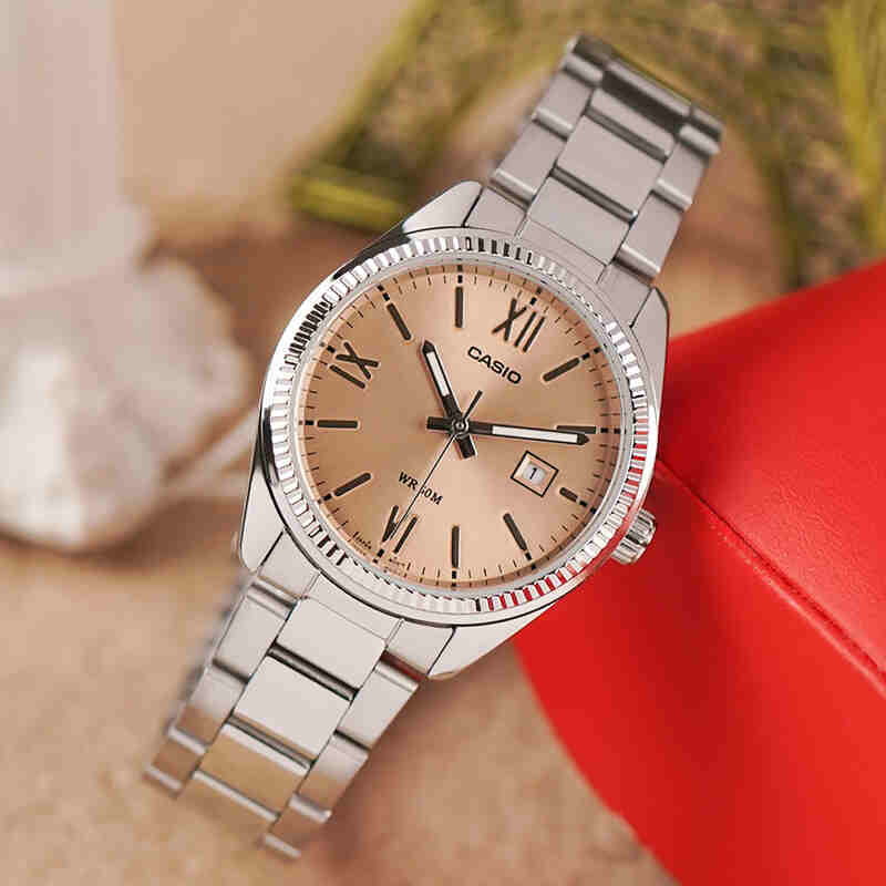 LTP-1302 Reloj Casio para Mujer Pulsera de Acero Inoxidable Análogo