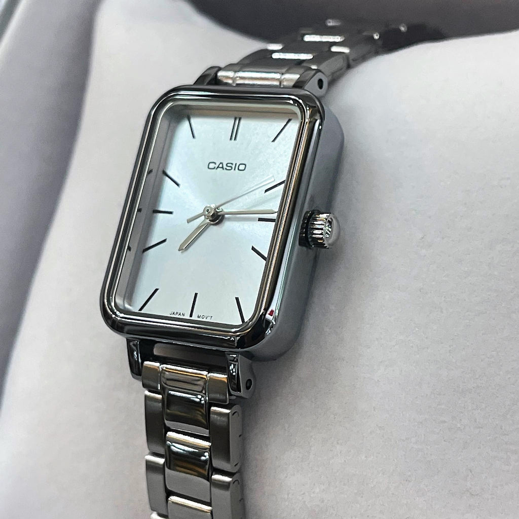 LTP-V009D Reloj Casio para Dama Pulsera de Metal Análogo