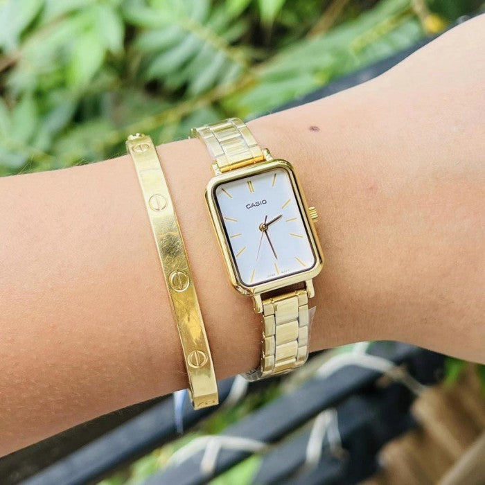 LTP-V009D Reloj Casio para Dama Pulsera de Metal Análogo