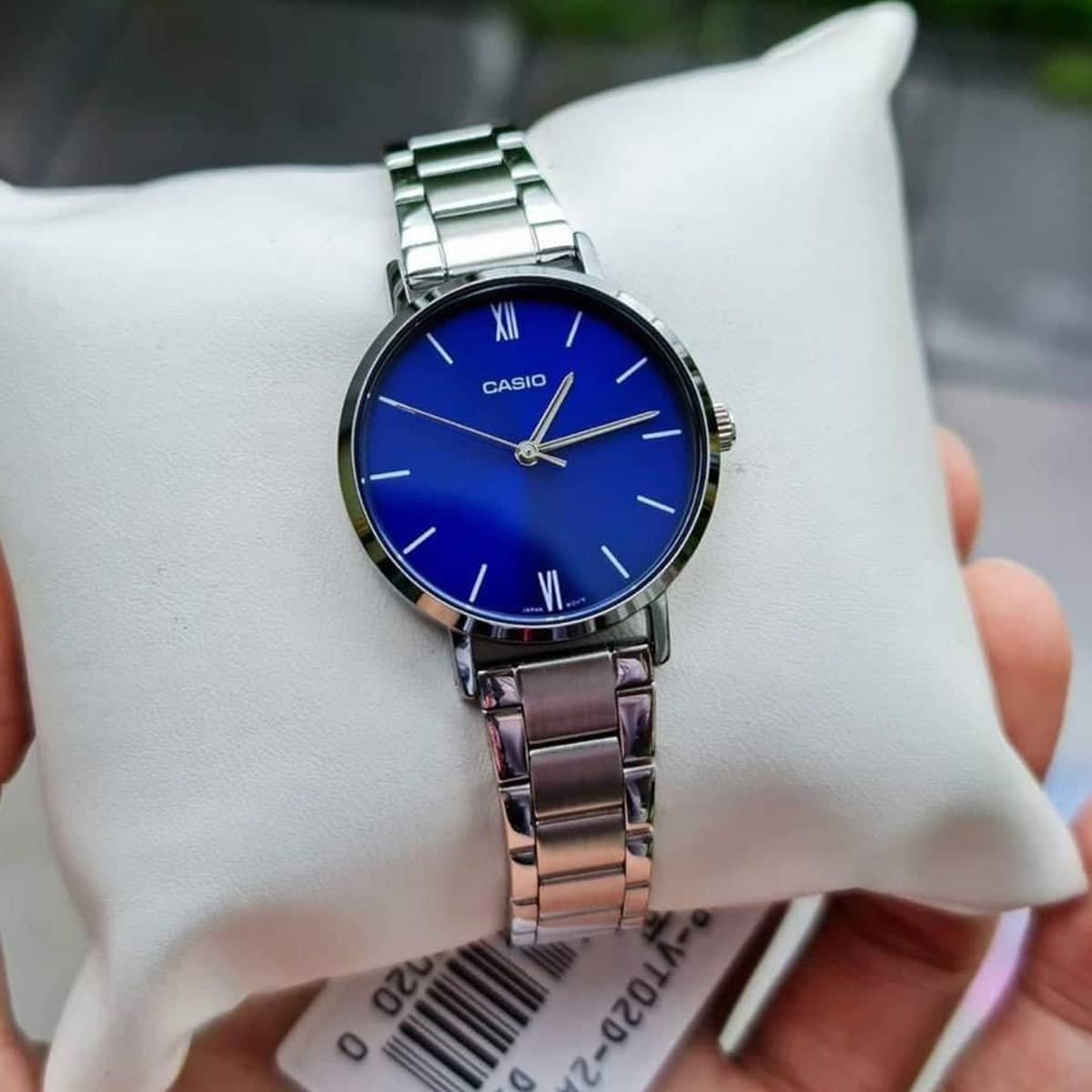 LTP-VT02 Reloj Casio para Dama Banda de Acero Inoxidable Análogo