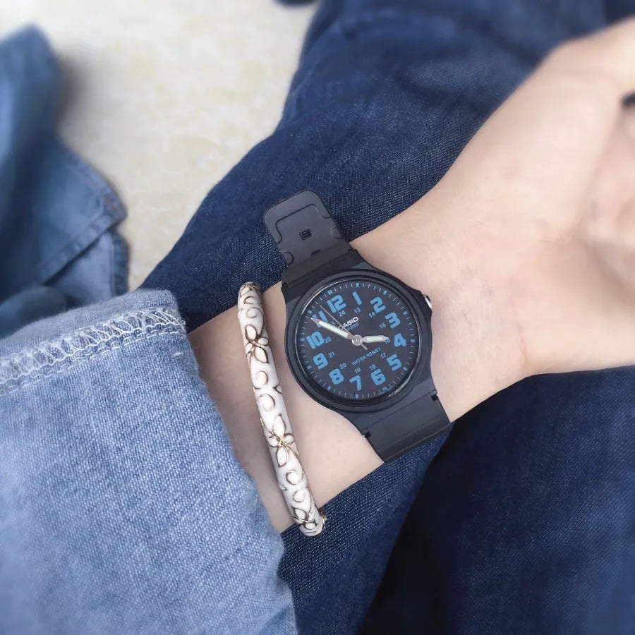 MQ-71 Reloj Casio unisex pulsera de resina