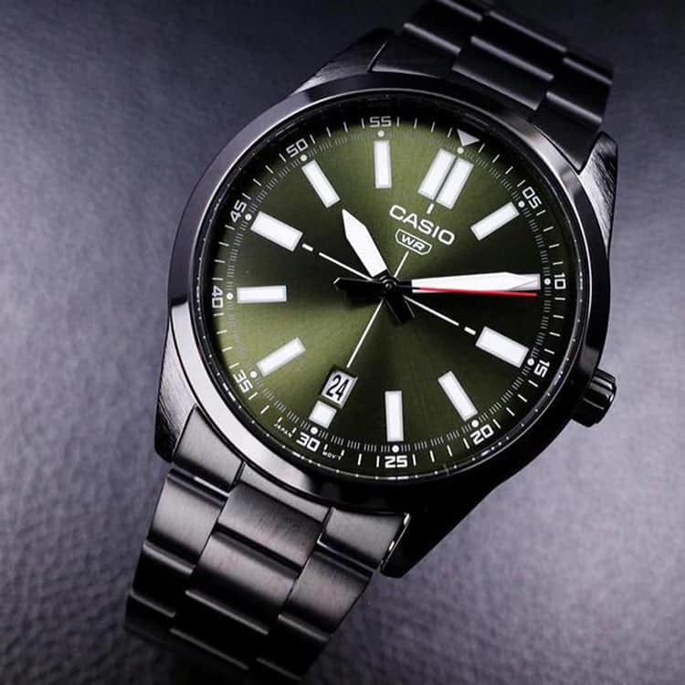 MTP-VD02 Reloj Casio para Hombre Pulsera de Metal Análogo