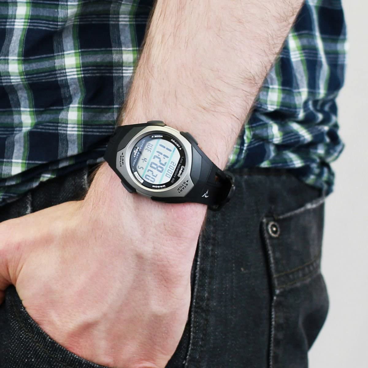 STR-300 Reloj Casio Unisex Banda de Caucho Digital 10 Años de Batería