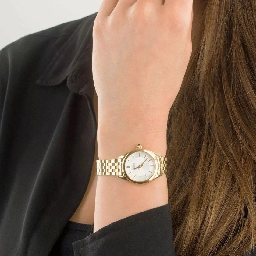 SUR538P1 Reloj Seiko Neo Classic de dama pulsera de metal 29 mm