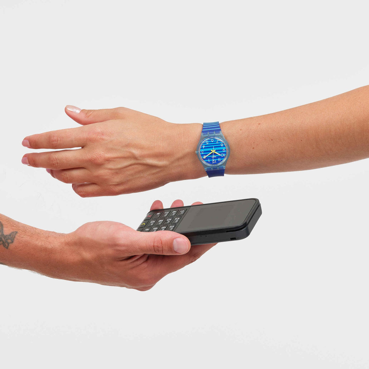 SVHS102-5300 Reloj Swatch Takeadippay! unisex correa de silicona