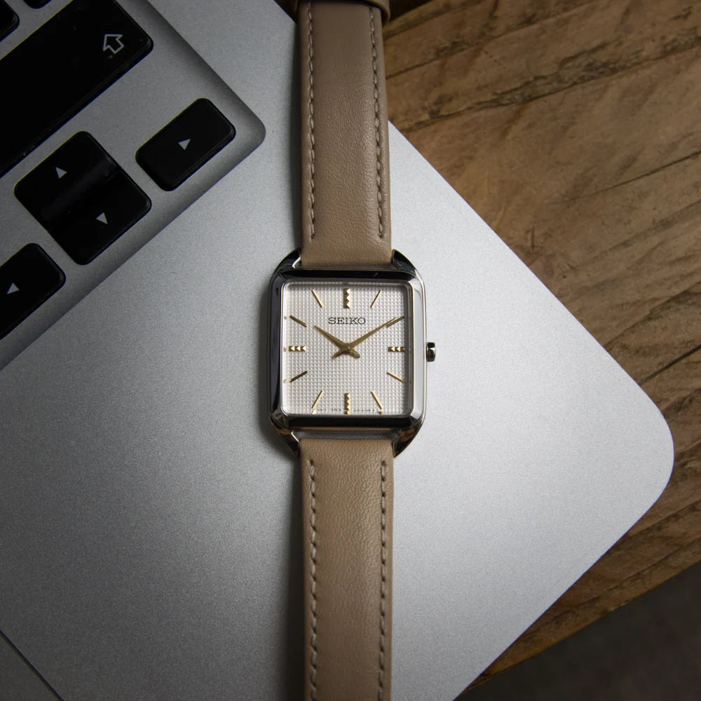 SWR089P1 Reloj Seiko Essentials de mujer pulsera de piel 26 mm