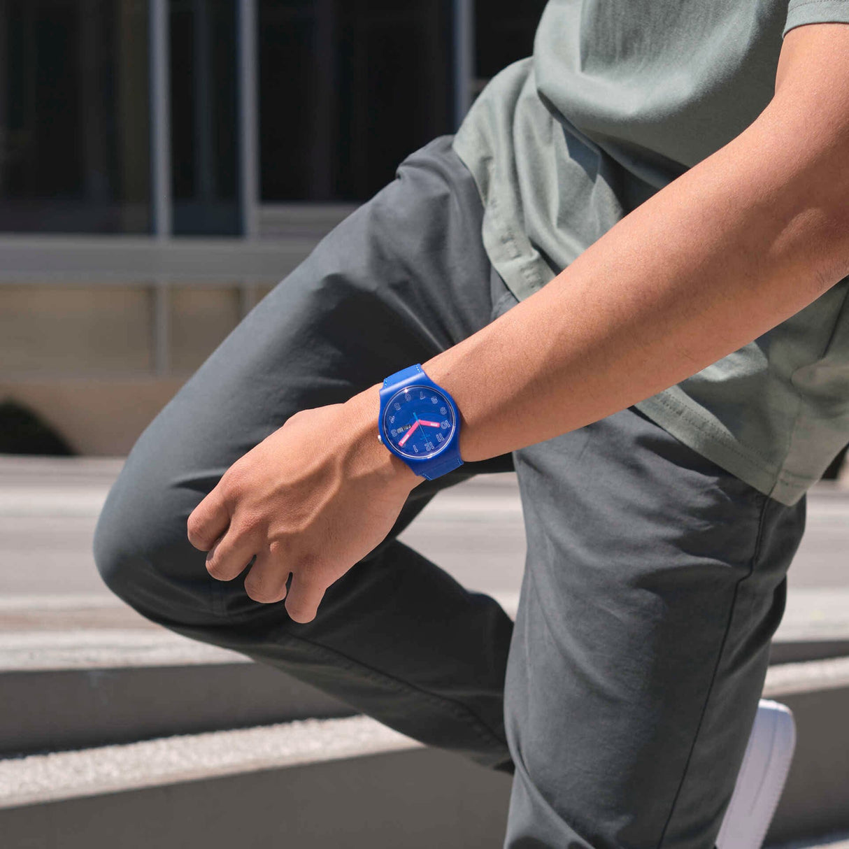 SO29N705 Reloj Swatch Cobalt Disco de hombre pulsera de resina