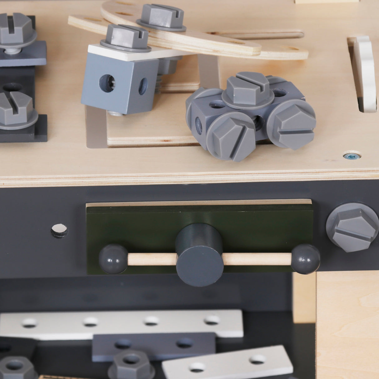 Taller De Herramientas Infantil W03D242B