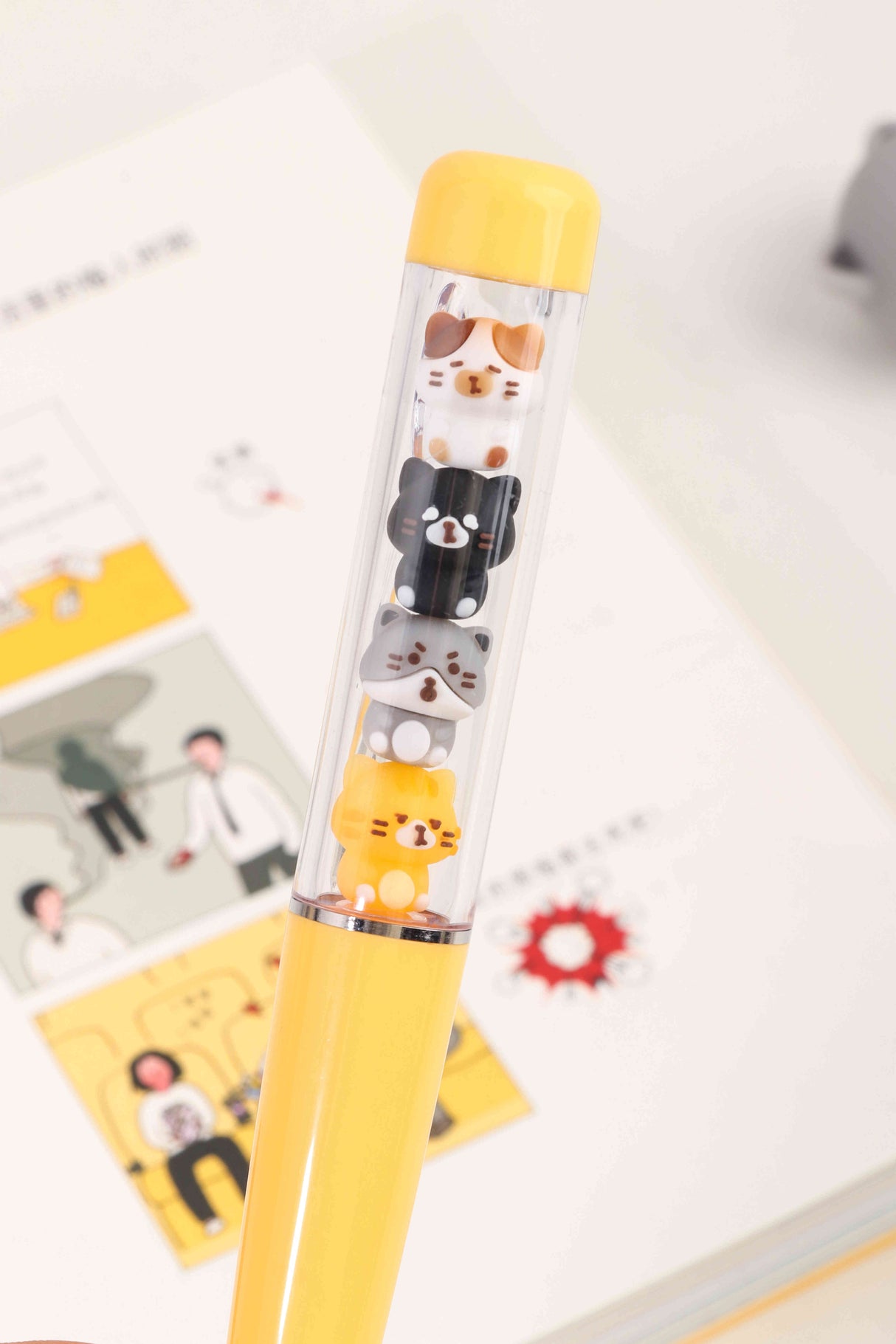 kk-8297 Lapicero Kuki Jenga con gatitos internos