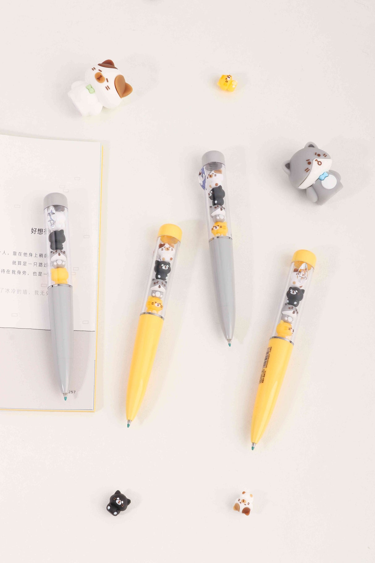 kk-8297 Lapicero Kuki Jenga con gatitos internos