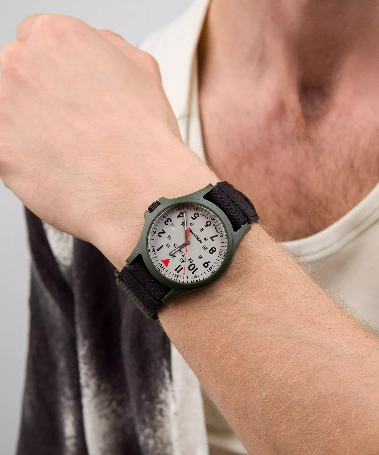 TW4B29300 Reloj Timex Expedition Acadia Análogo para Caballero con Pulsera de Tela