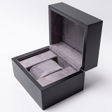 TC-001 Caja para un reloj acolchado de madera