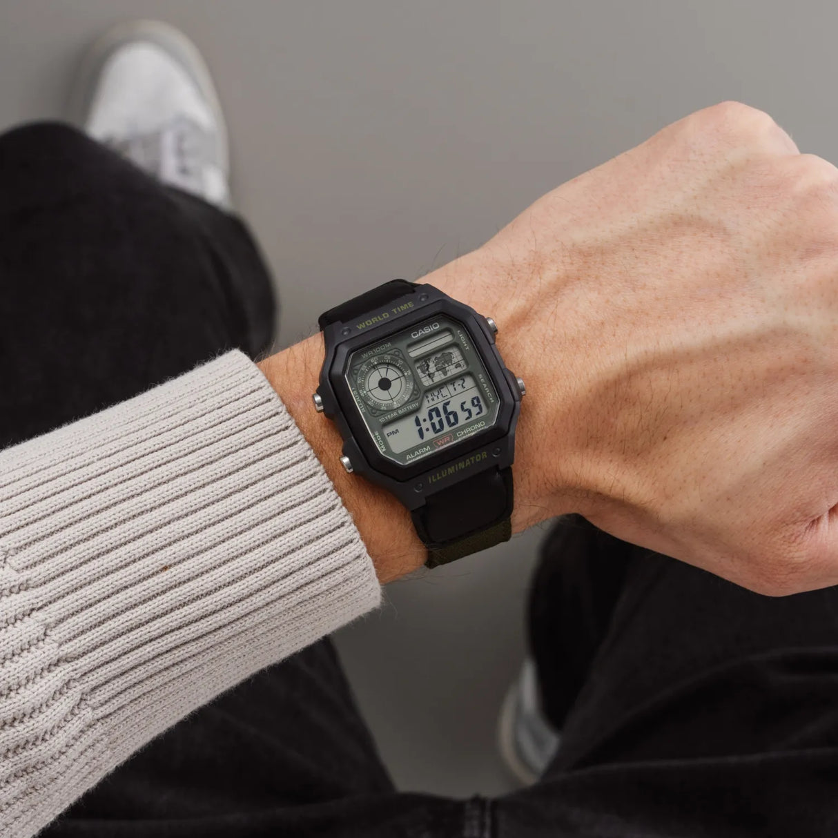AE-1200 Reloj Casio para Hombre Pulsera de Tela Digital Illuminator Hora Mundial 10 Años de Batería