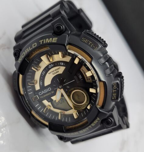 AEQ-110 Reloj Casio para Hombre Banda de Caucho Doble hora Hora Mundial, Telememo 30, 10 Años de Batería