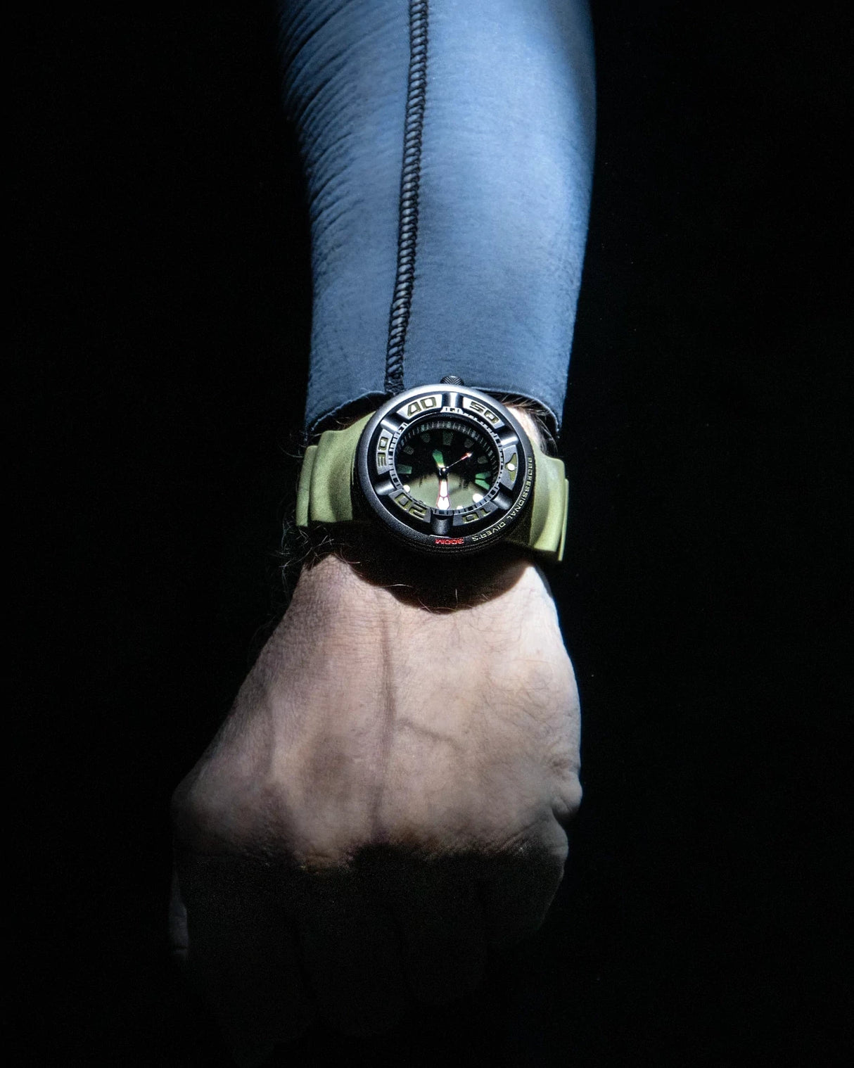 BJ8057-09X Reloj Citizen Promaster Dive Ecozilla de hombre correa de caucho