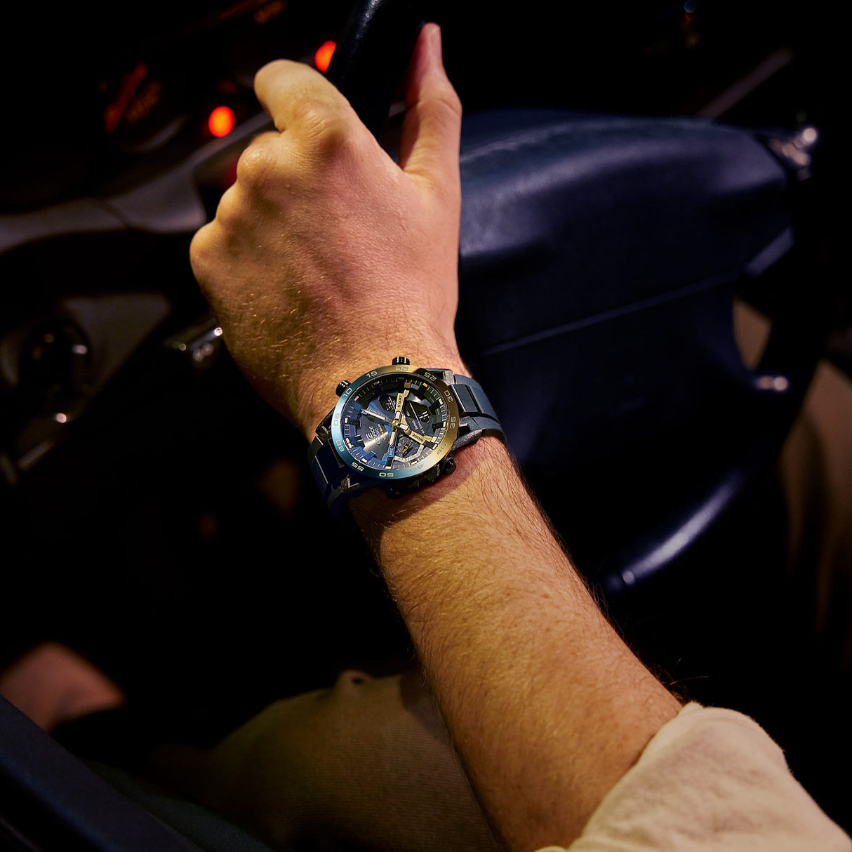 ECB-2000 Reloj Edifice Sospensione de caballero pulsera de silicona