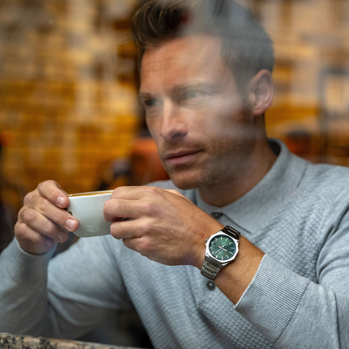 EFR-S108D Edifice Reloj para Hombre Pulsera de Metal Análogo