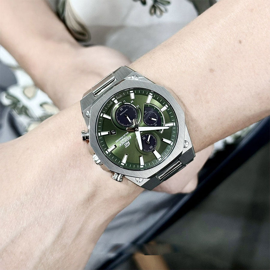 EFS-S570D-1A Edifice Reloj para Hombre Pulsera de Metal Análogo