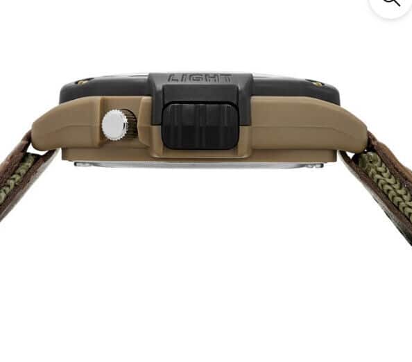 FT-500 Reloj Casio para Hombre Pulsera de Tela Análogo Forester Illuminator