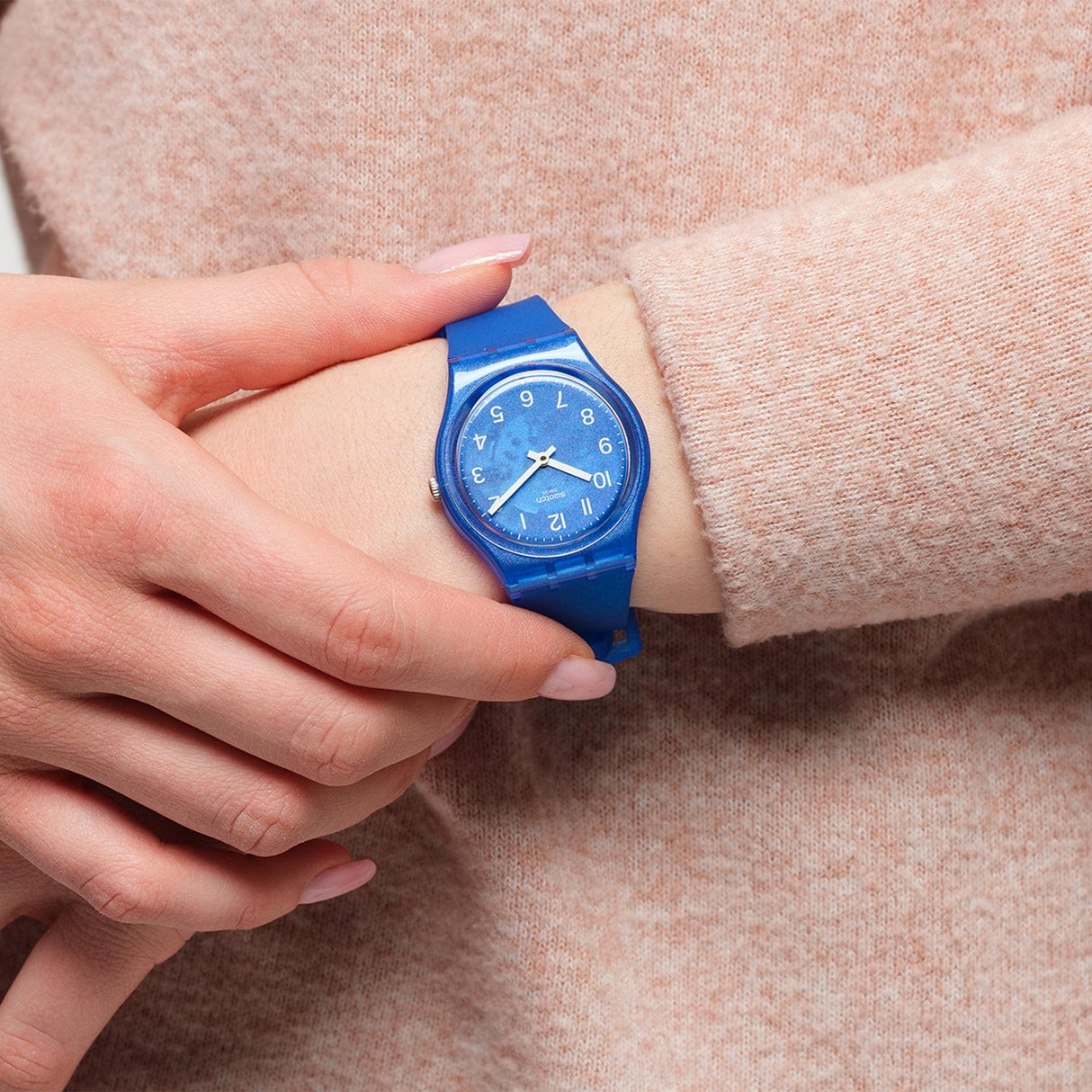 GL124 Reloj Swatch Blurry Blue de dama correa de caucho