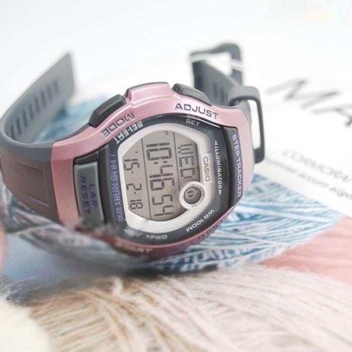 LWS-2000 Reloj Casio para Mujer Banda de Caucho Digital