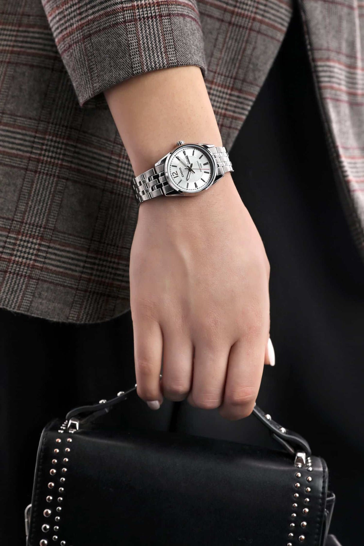 MTP-1335 Reloj Casio de hombre pulsera de metal