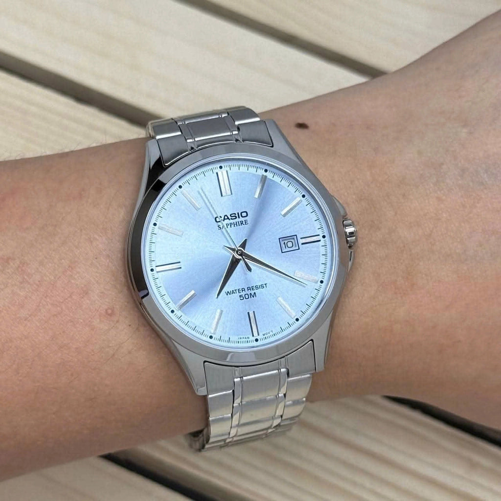 MTS-115D Reloj Casio de hombre correa de metal con cristal de zafiro