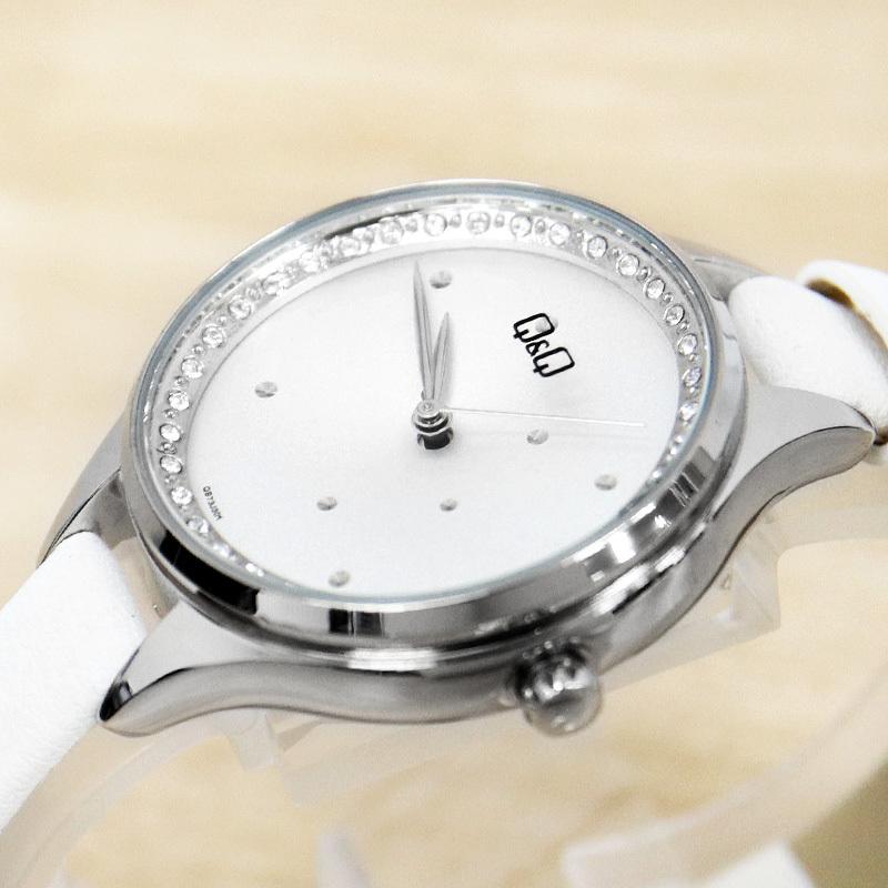 QB73J Reloj QQ Análogo para Mujer Pulsera de Piel