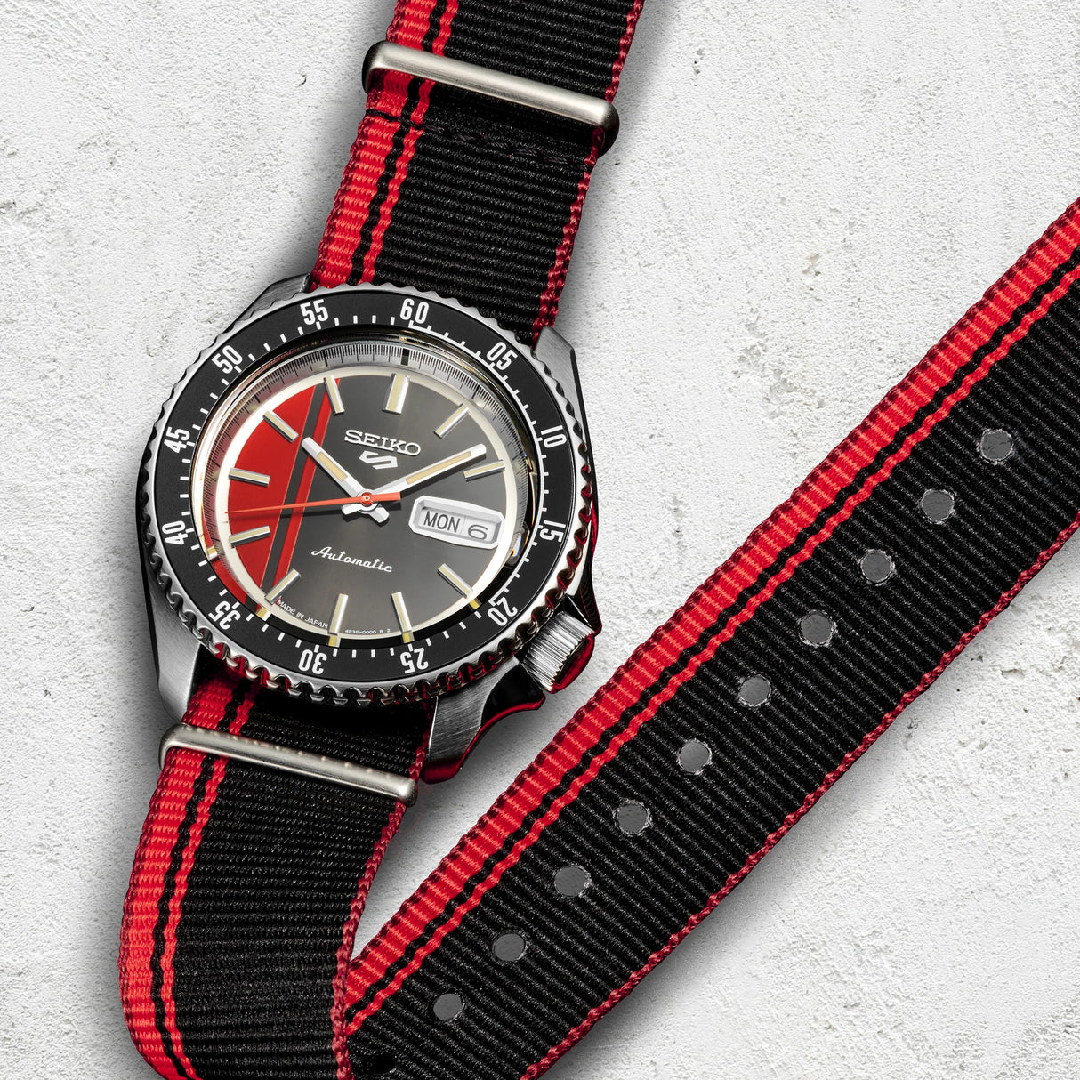 SRPK71 Reloj Seiko 5 Sports de hombre pulsera de tela