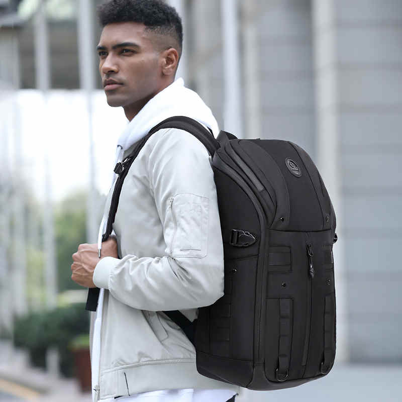 Mochila Ozuko para Hombre Modelo 9697